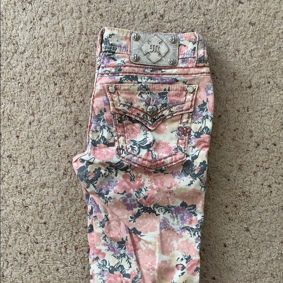 Miss Me Denim - Pink floral Miss Me Jeans
